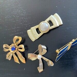 4 Vintage bow brooches